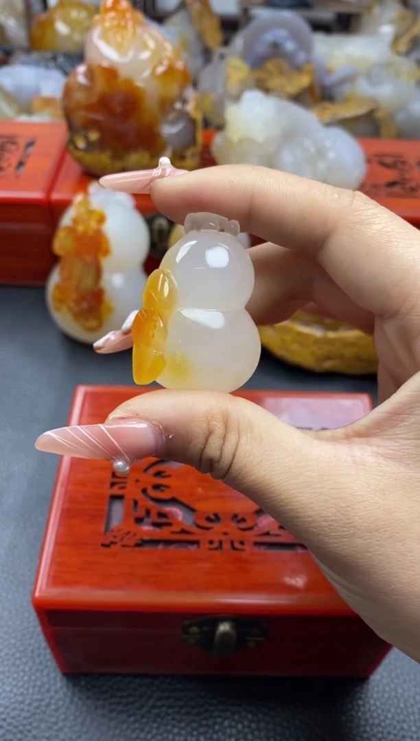 【闪购商品】玛瑙/玉髓挂件未镶嵌00