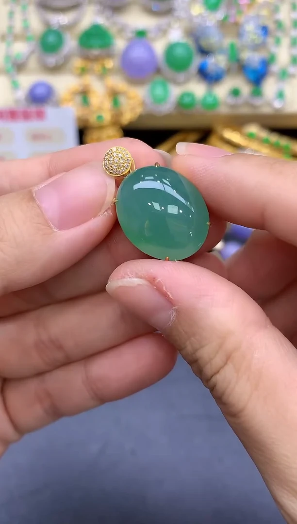 颈饰18K金镶嵌翡翠324-中国好珍宝