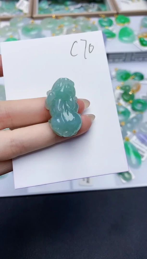 翡翠未镶嵌颈饰天然缅甸A货翡翠