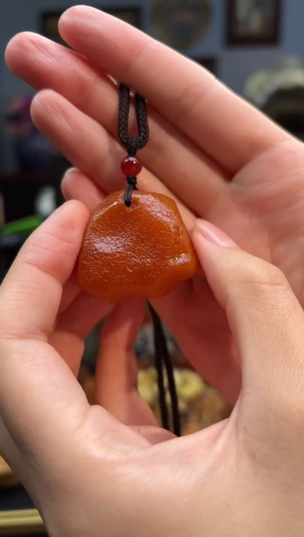 琥珀颈饰未镶嵌吊坠