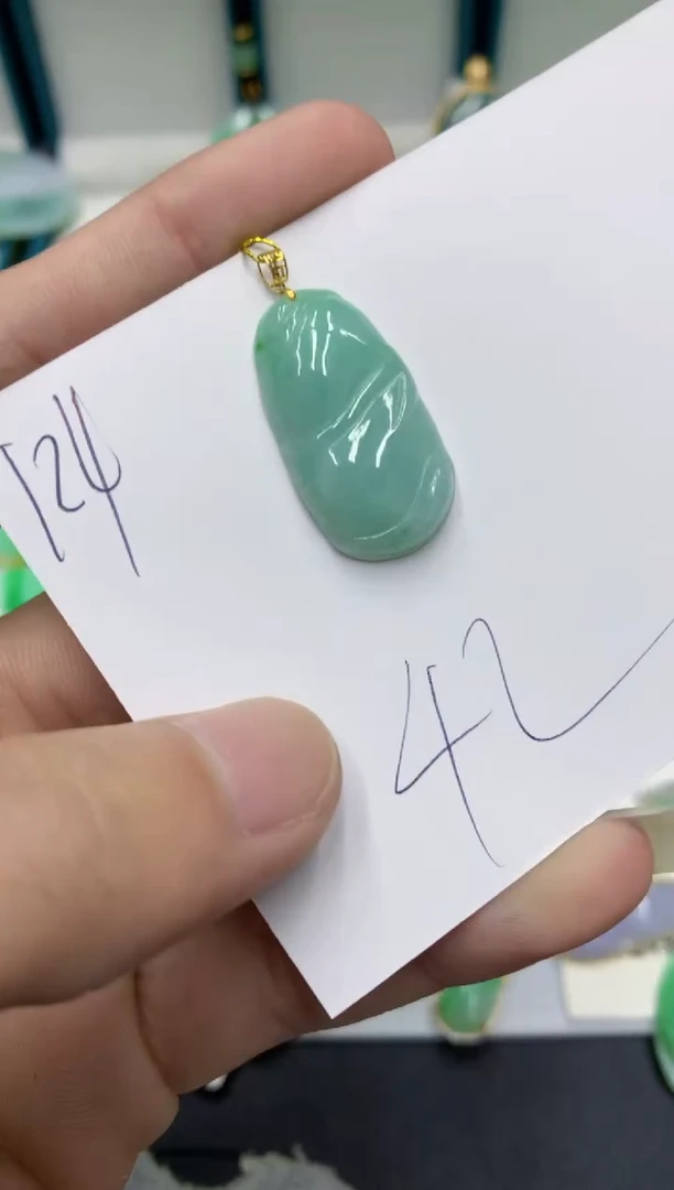 【闪购商品】翡翠颈饰18K金镶嵌翡翠