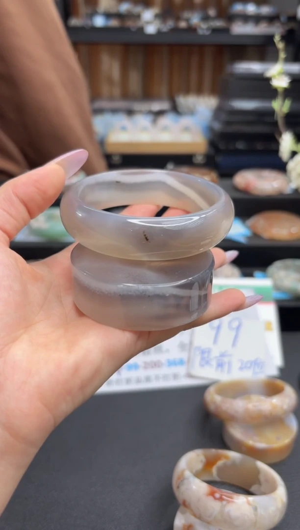 未镶嵌手镯石英质玉A587(64圈赠送镯心)