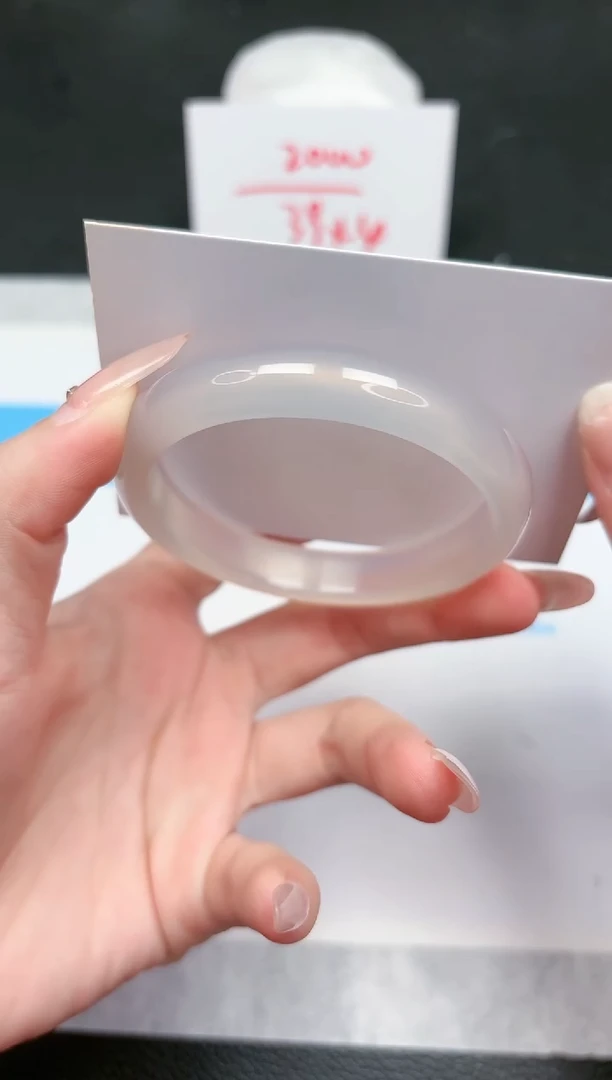 【闪购商品】石英质玉手镯未镶嵌579-58.1