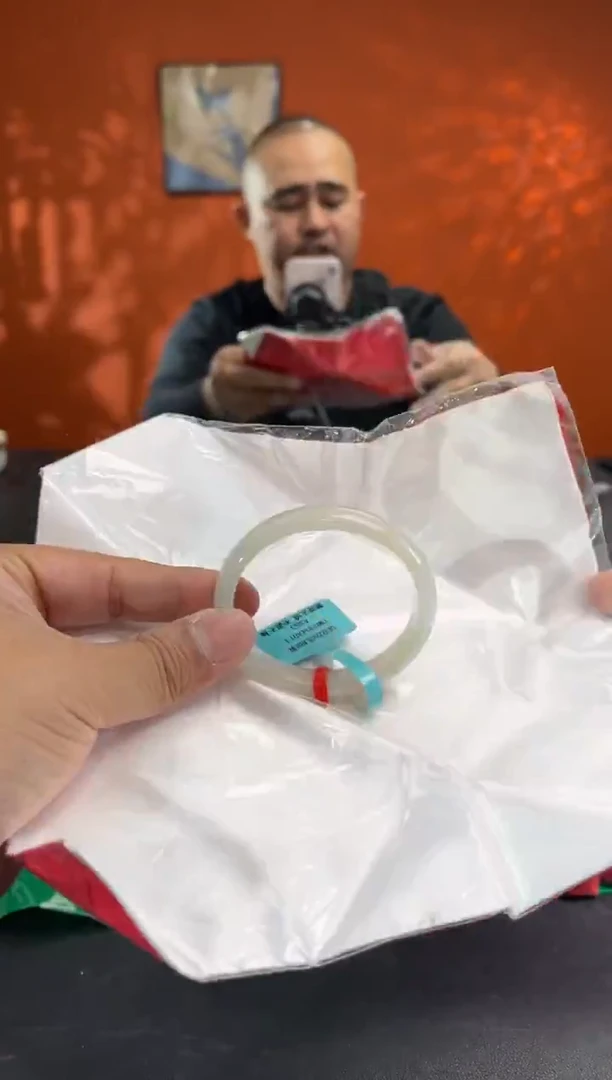 未镶嵌手镯翡翠3 52