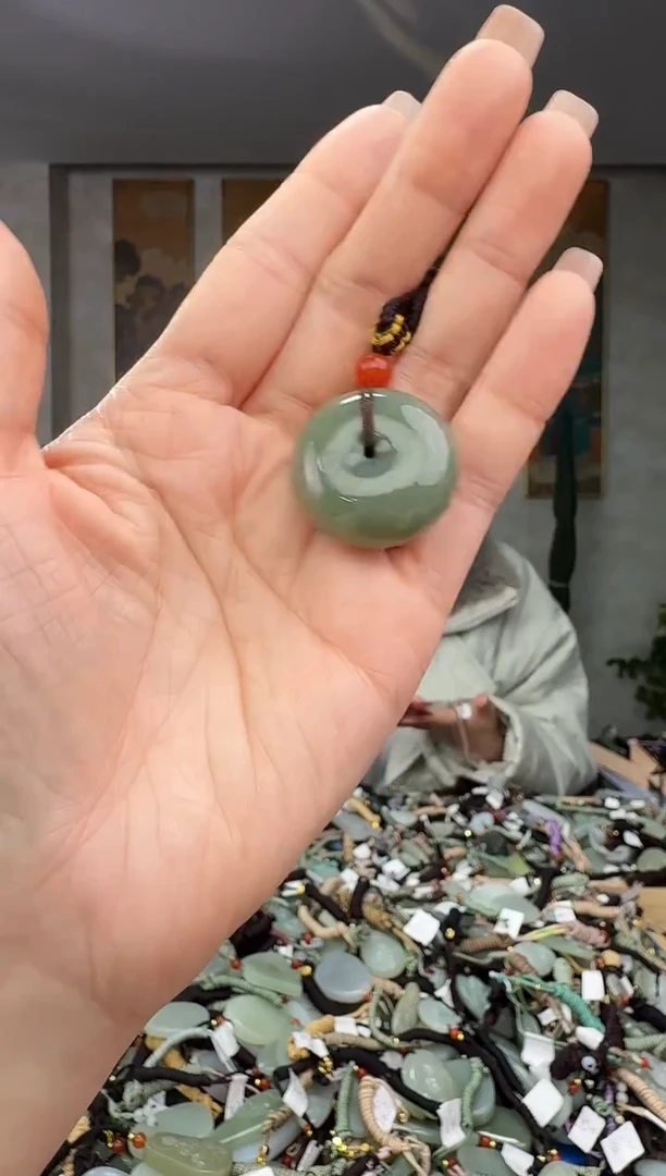 颈饰未镶嵌和田玉拍一发一多样性发货