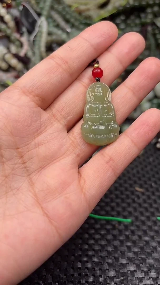 颈饰未镶嵌和田玉1