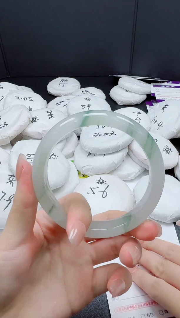 石英质玉手镯未镶嵌0451-6263