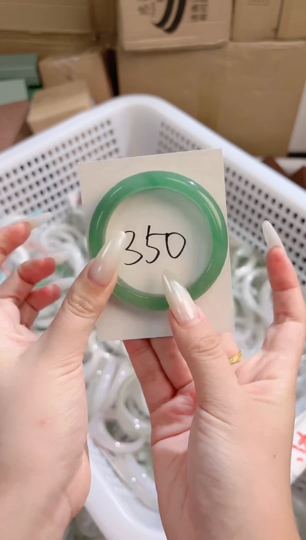 石英质玉手镯未镶嵌K350-51.8