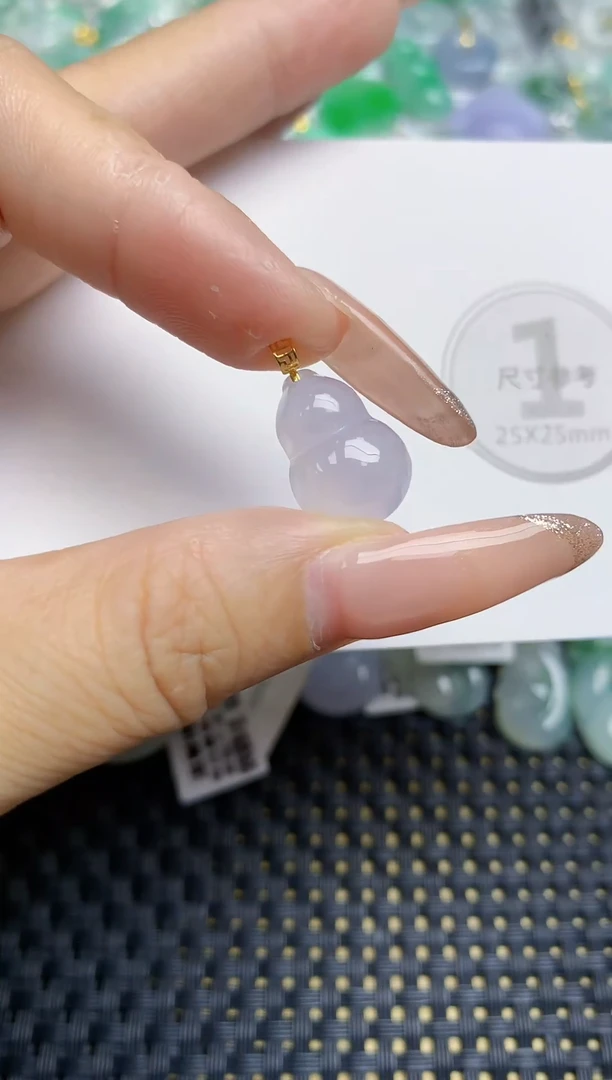 颈饰18K金镶嵌翡翠 天然缅甸A货翡翠百元以上9元证书费自理