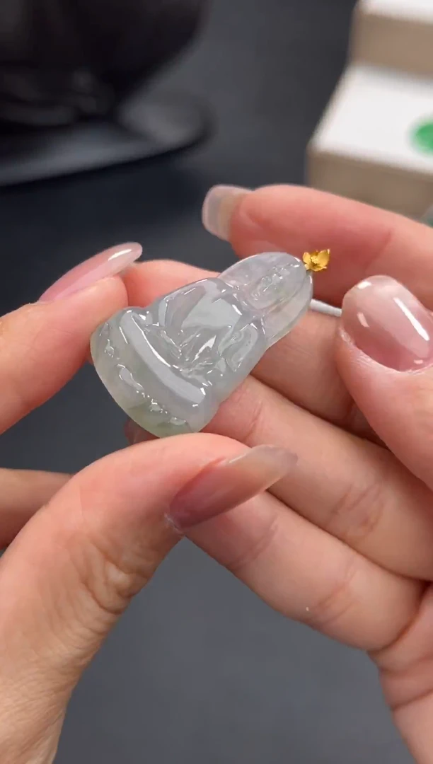 翡翠18K金镶嵌吊坠(不含链)天然翡翠A货 多人闪购