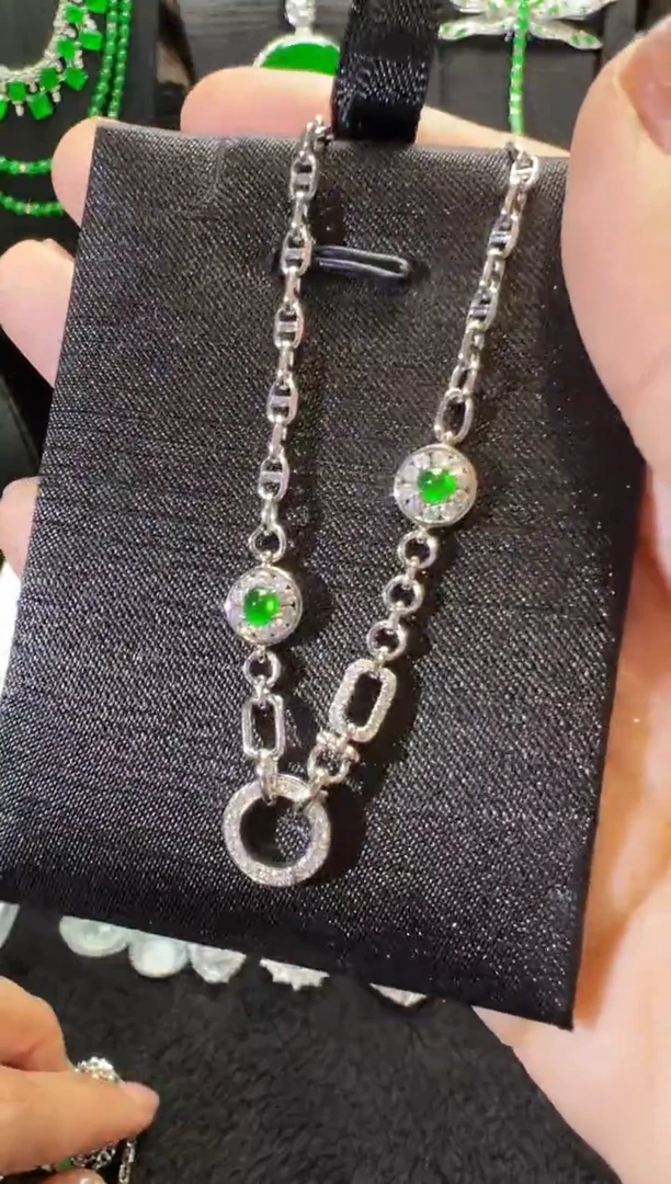 项链18K金镶嵌翡翠高冰正阳绿蛋面万能链