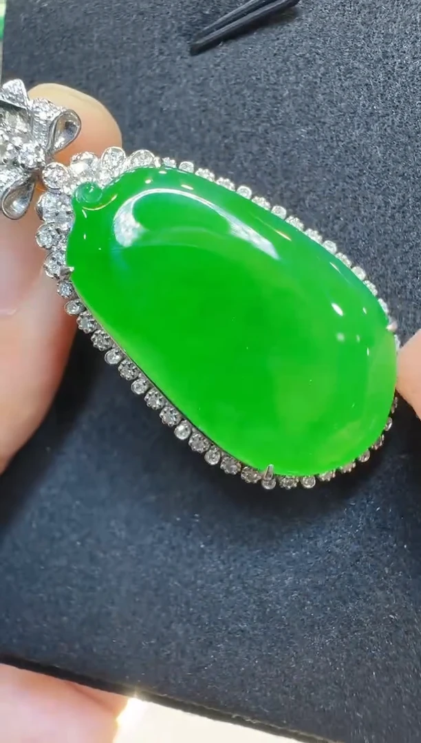 吊坠(不含链)18K金镶嵌翡翠多样性团购发一件