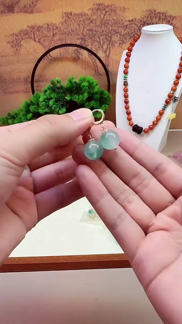 14K金镶嵌翡翠耳饰E207