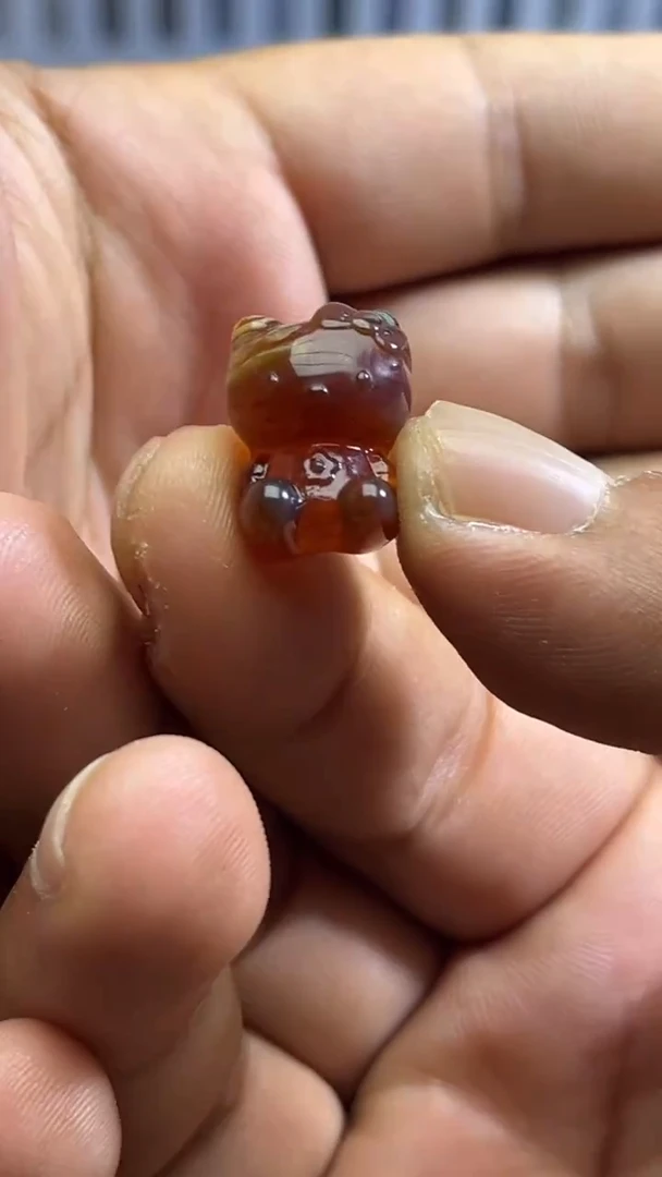裸石琥珀未镶嵌9
