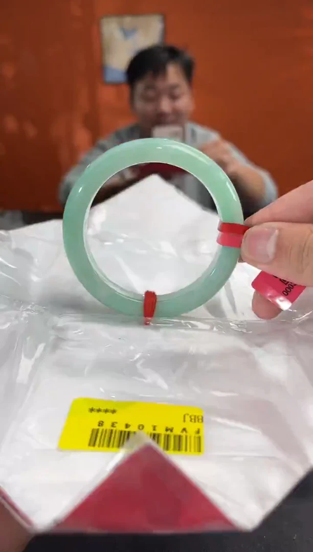 未镶嵌手镯翡翠56