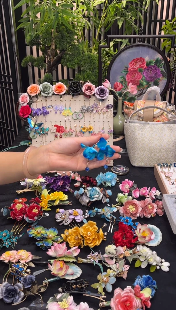 织绣心****️非遗苏绣手工饰品