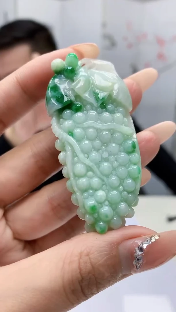 【闪购商品】定制翡翠未镶嵌5152MM-毛货挂件44