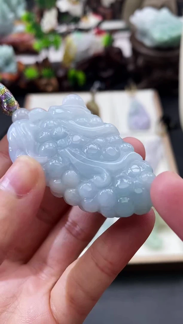 翡翠未镶嵌颈饰天然缅甸A货翡翠