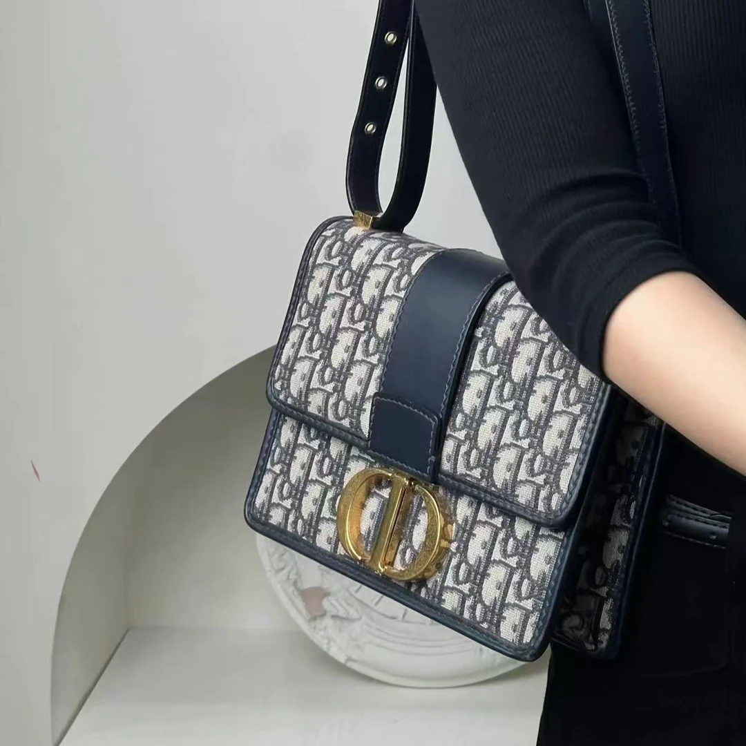 95新 DIOR/迪奥 蒙田30中号皮肩带/甄选