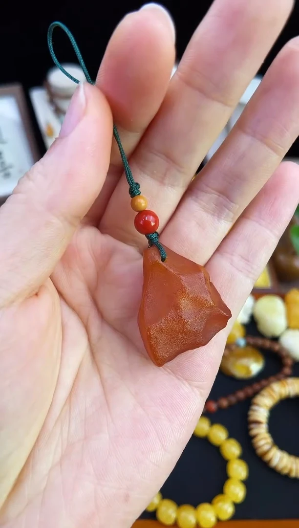 琥珀未镶嵌珠宝奇石柒月