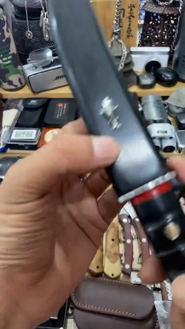 瓷片闪购商品  如图所示