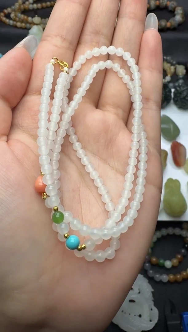 颈饰18K金镶嵌和田玉万能链