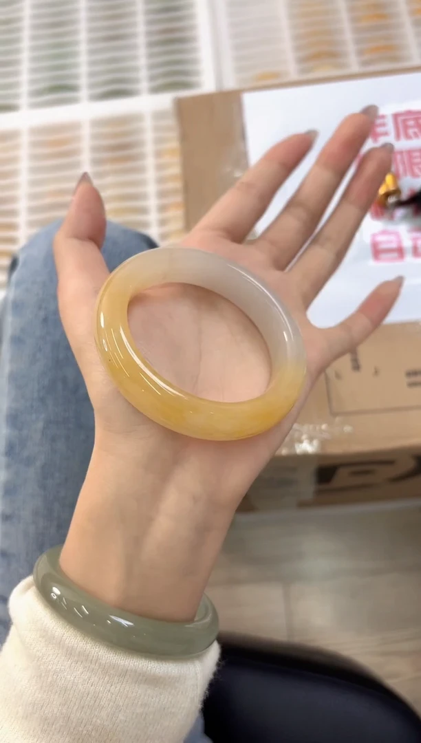 未镶嵌手镯石英质玉49-54HU