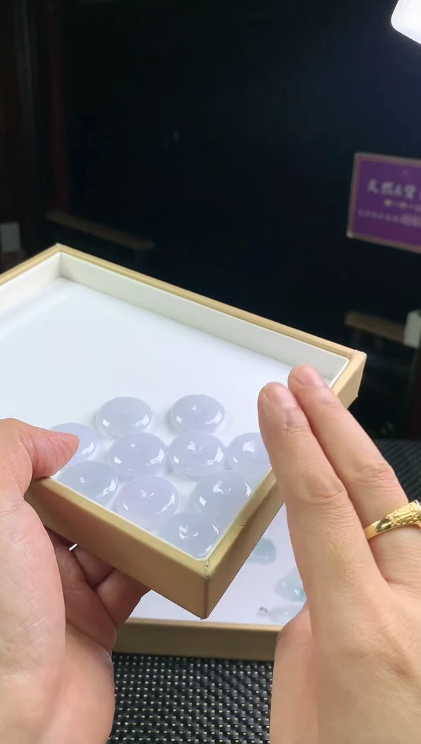 定制翡翠18K金镶嵌--23951