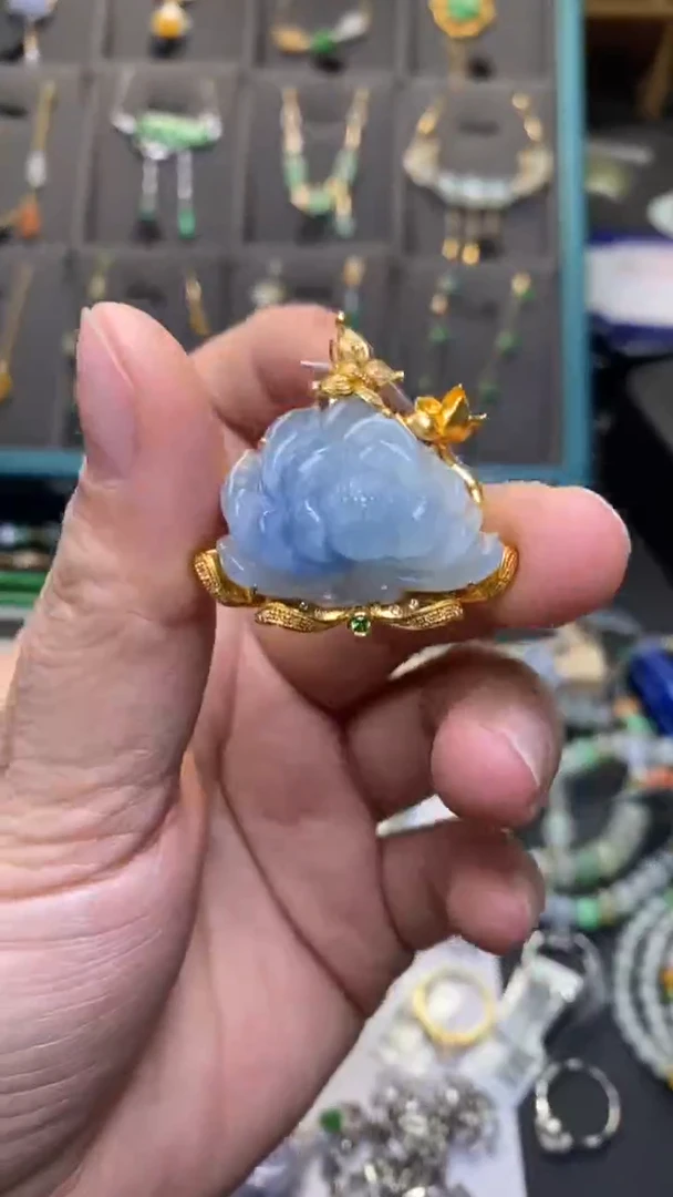 颈饰18K金镶嵌翡翠净货36377