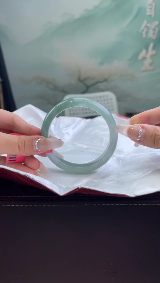 翡翠手镯未镶嵌19翡翠手镯