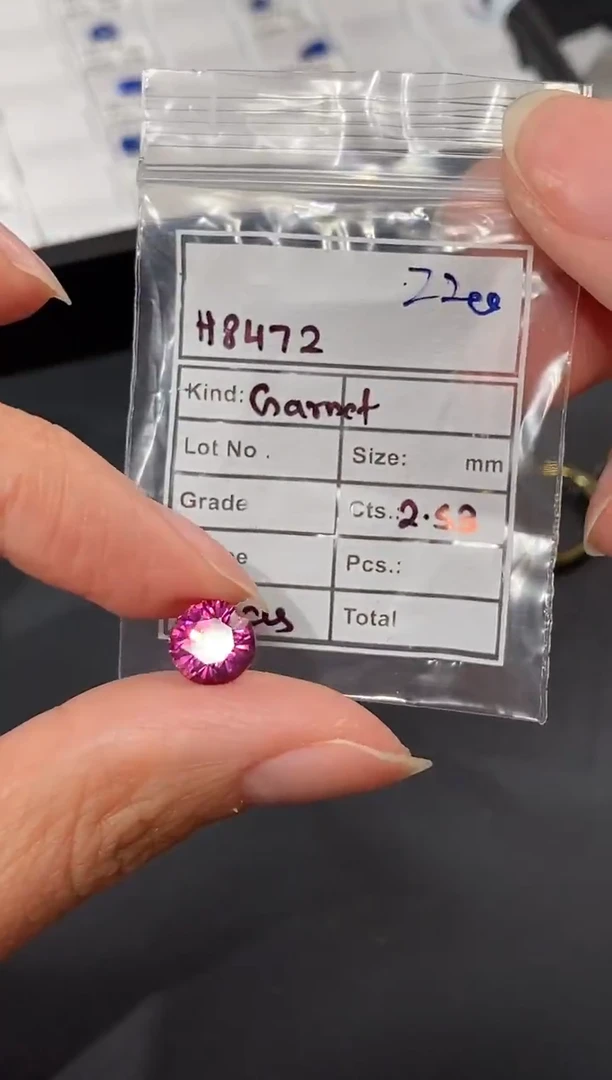 未镶嵌裸石石榴石2.53CT H8472 CG/S