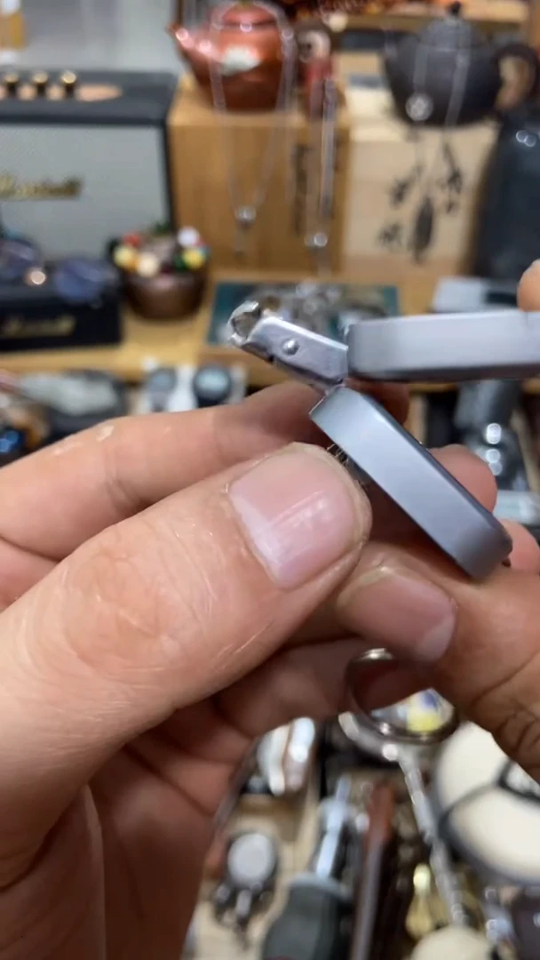 瓷片闪购商品 如图所示