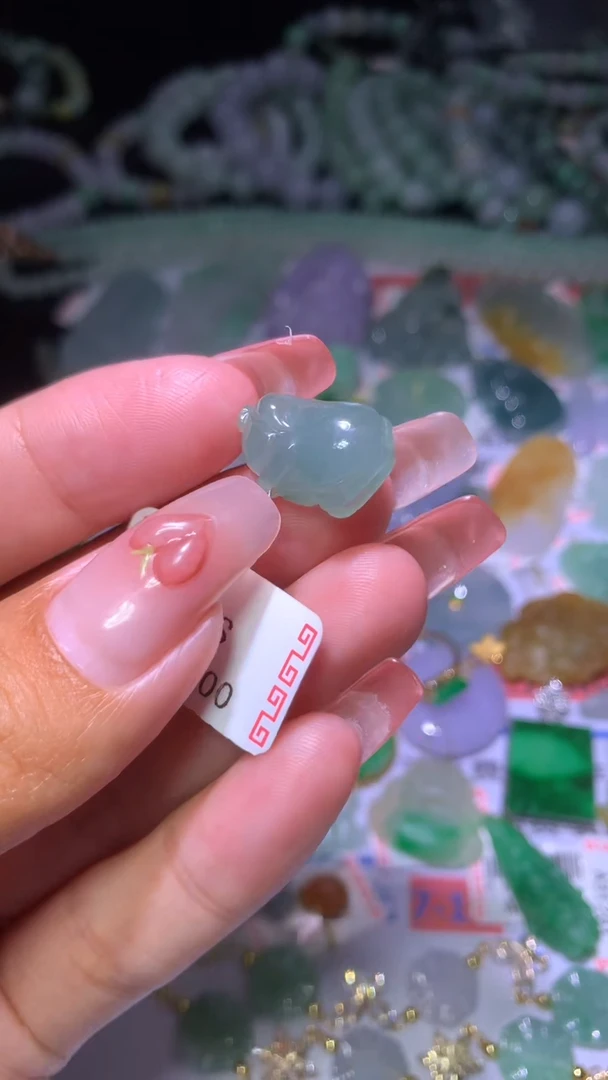 翡翠未镶嵌颈饰y**gMXX040957