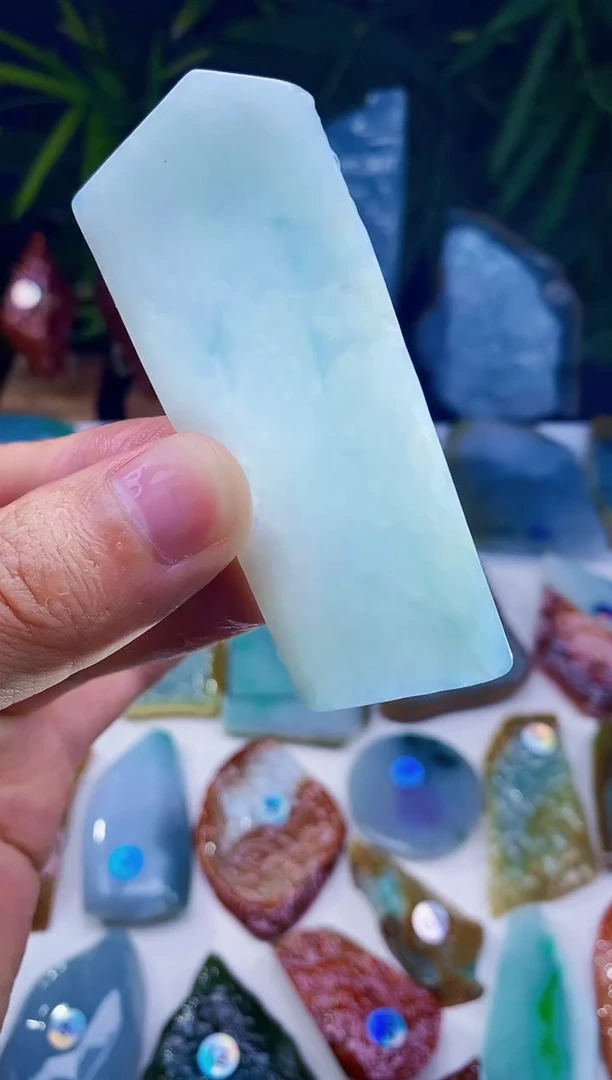 定制翡翠未镶嵌翡翠