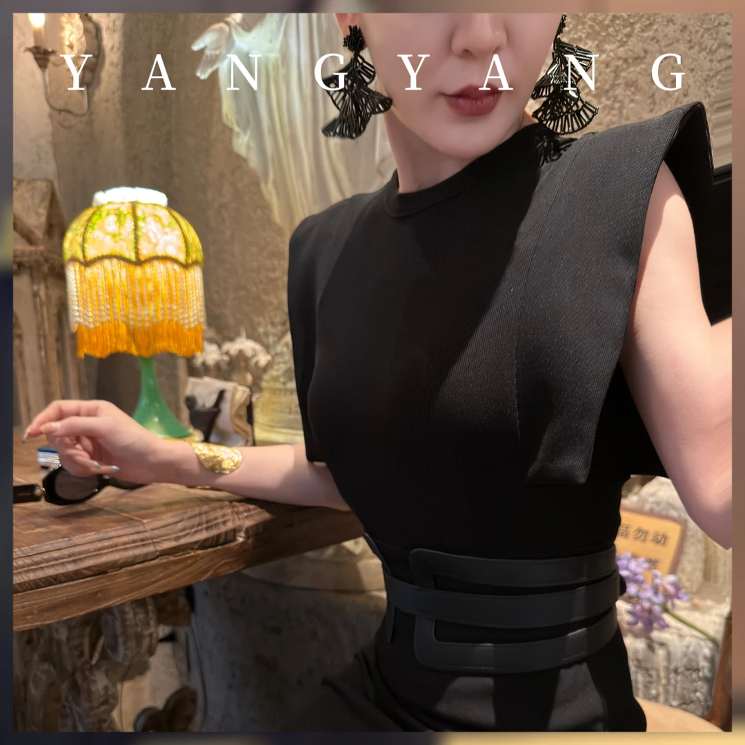 YANGYANG 洋气高级感黑色赫本风夏季气质女神范小上衣