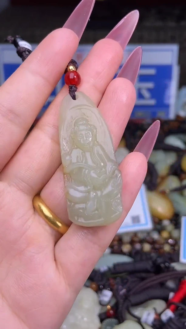 和田玉未镶嵌颈饰1