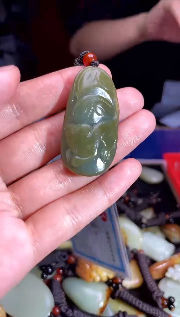 和田玉未镶嵌挂件1