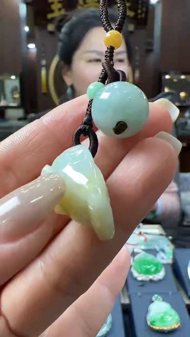 【闪购商品】翡翠挂件未镶嵌包挂