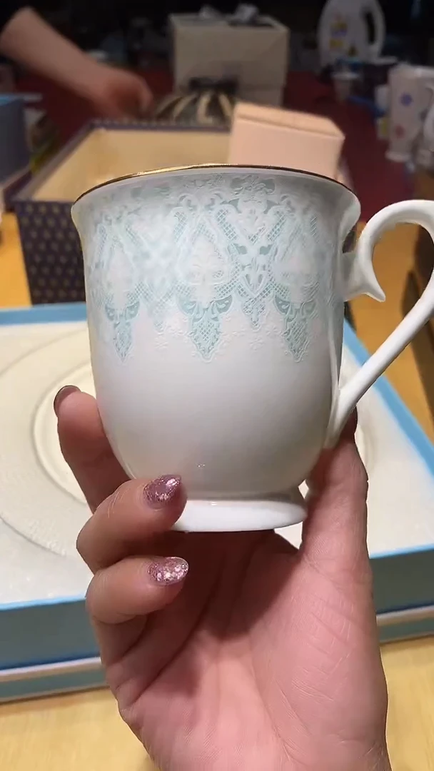 瓷片生活的本意是开心啊@@1