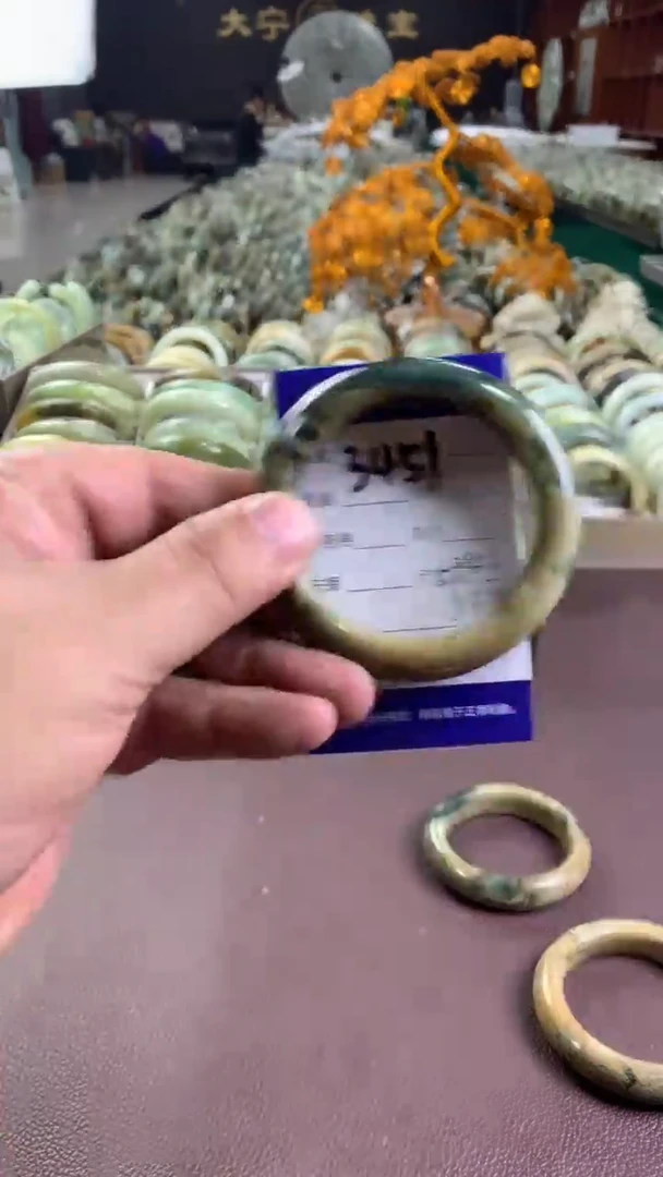 未镶嵌蛇纹石玉手镯3451
