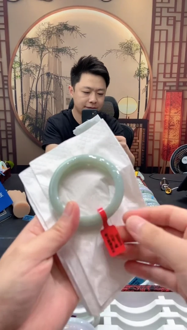 未镶嵌手镯翡翠000054750