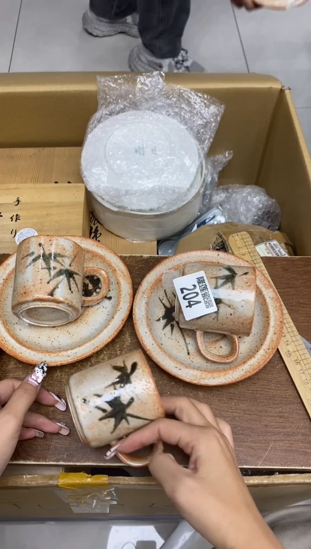 瓷片柠***溜隆莲瓷器欢迎大家