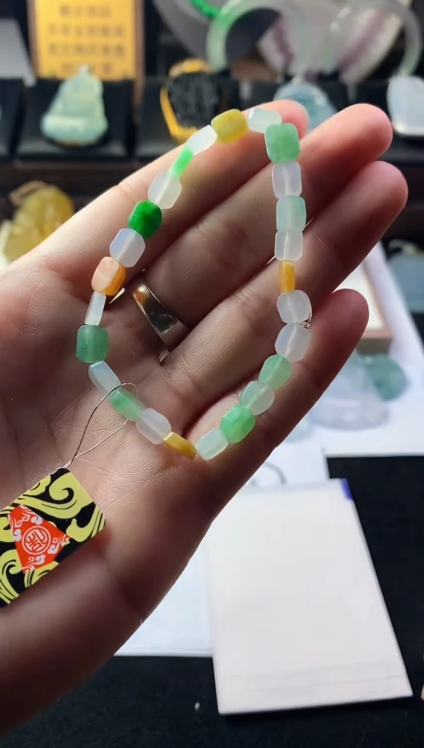 未镶嵌定制翡翠普****?毛货不退不换