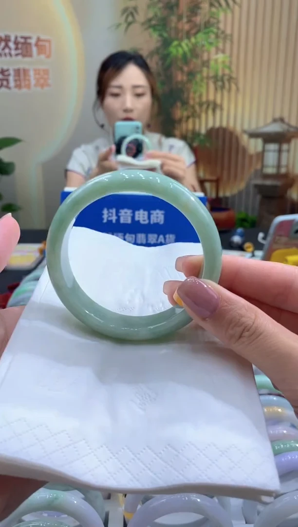 翡翠手镯未镶嵌000031576