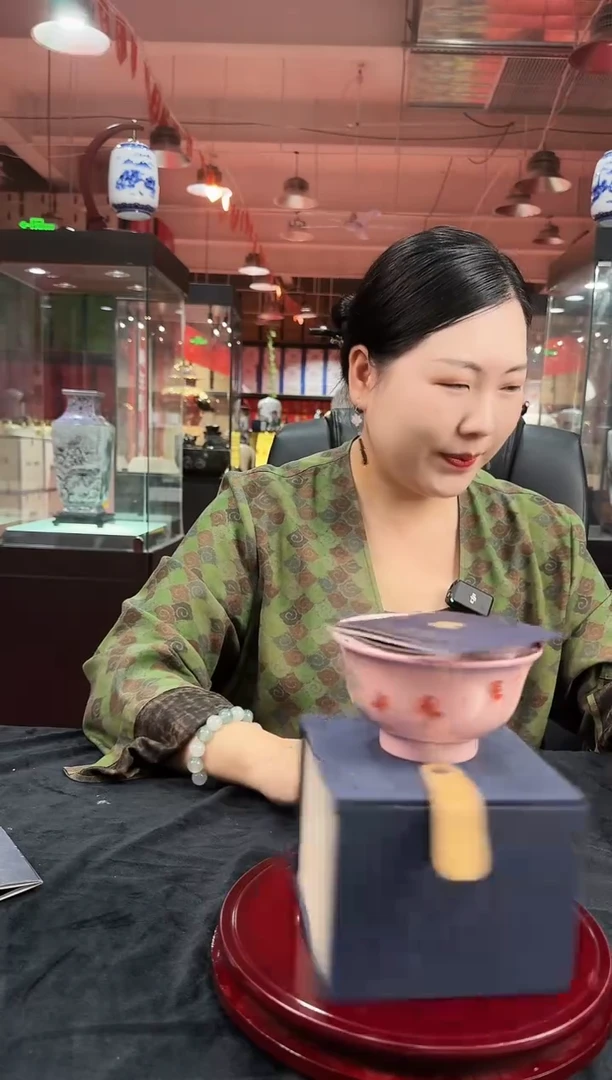 摆件景德镇稀土瓷A2