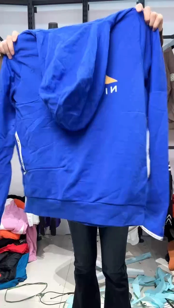 2525  编码  瑕疵直播间过款为准 尺码M