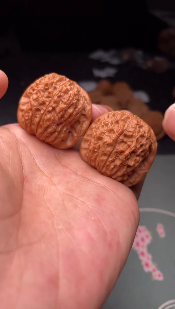 把件文玩核桃a78  血麒麟36尺