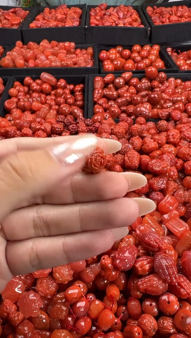 颈饰未镶嵌南红玛瑙1