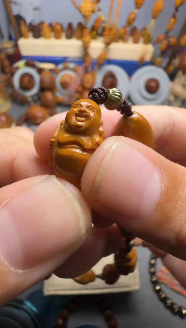 手串橄榄核八宝弥勒