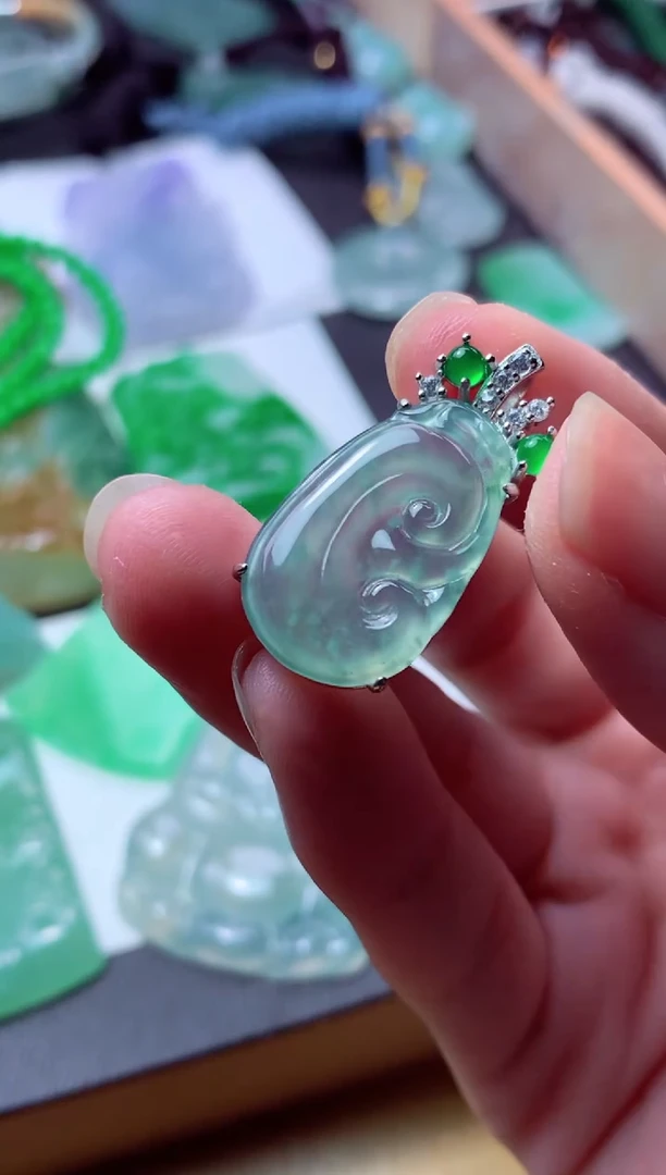 翡翠未镶嵌颈饰天然翡翠